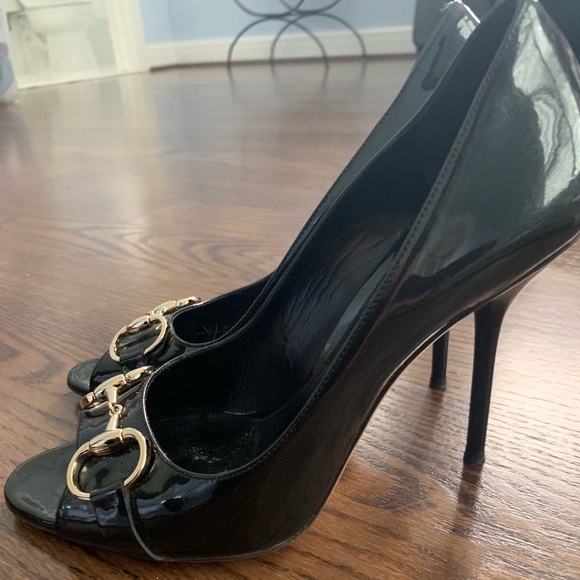 Gucci Shoes - Gucci black Heel